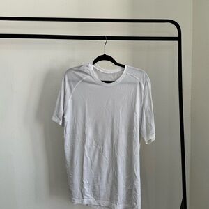 lululemon Metal Vent SS white with Houston 10k logo on sleeve